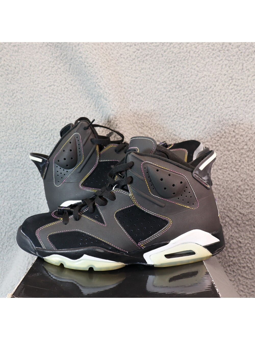 Air Jordan 6 Retro Lakers Size 11 w Box, Read Repair